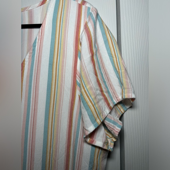 AE romper size large - Picture 4 of 4